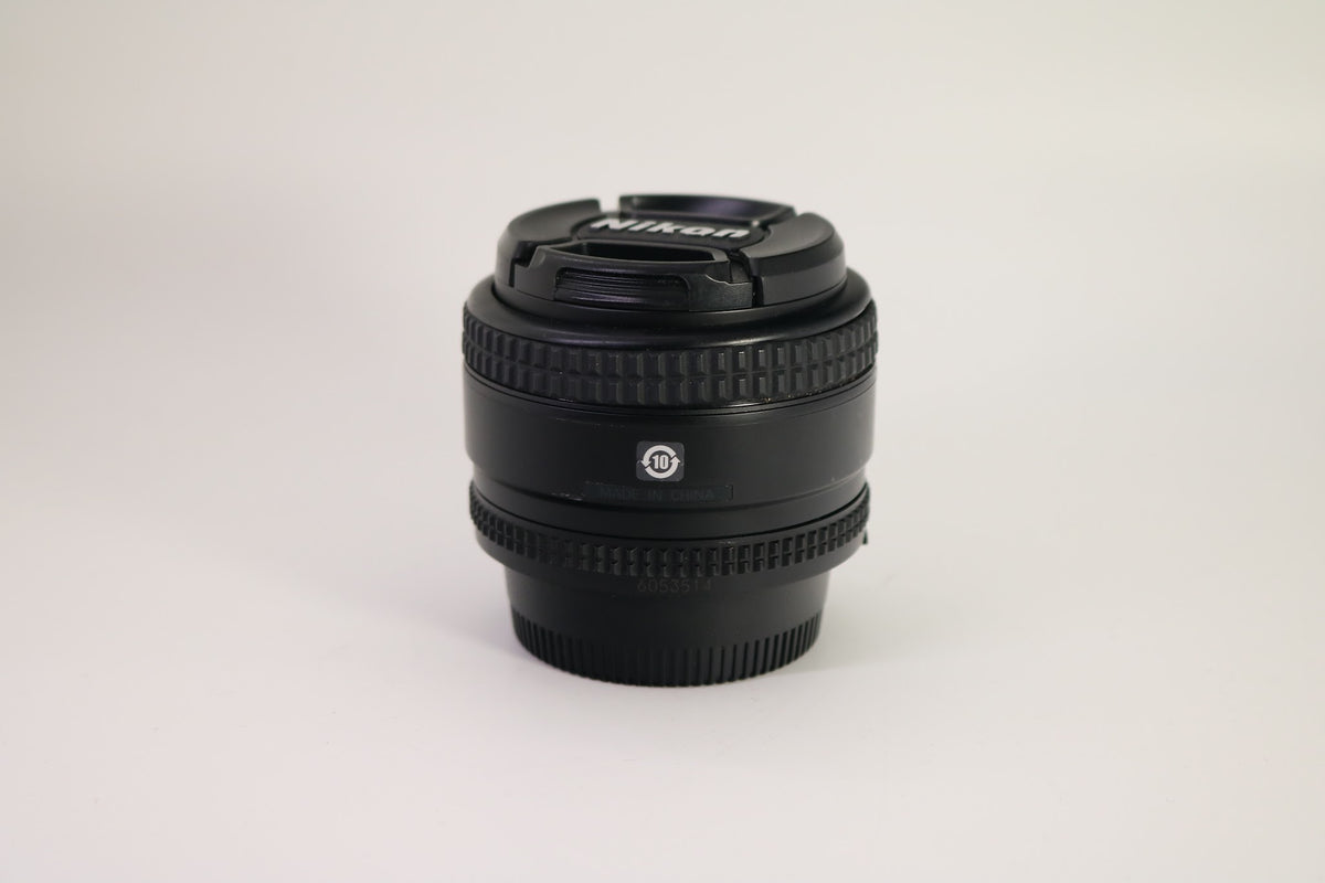 Nikon AF NIKKOR 50mm f/1.4D Lens (For Parts)