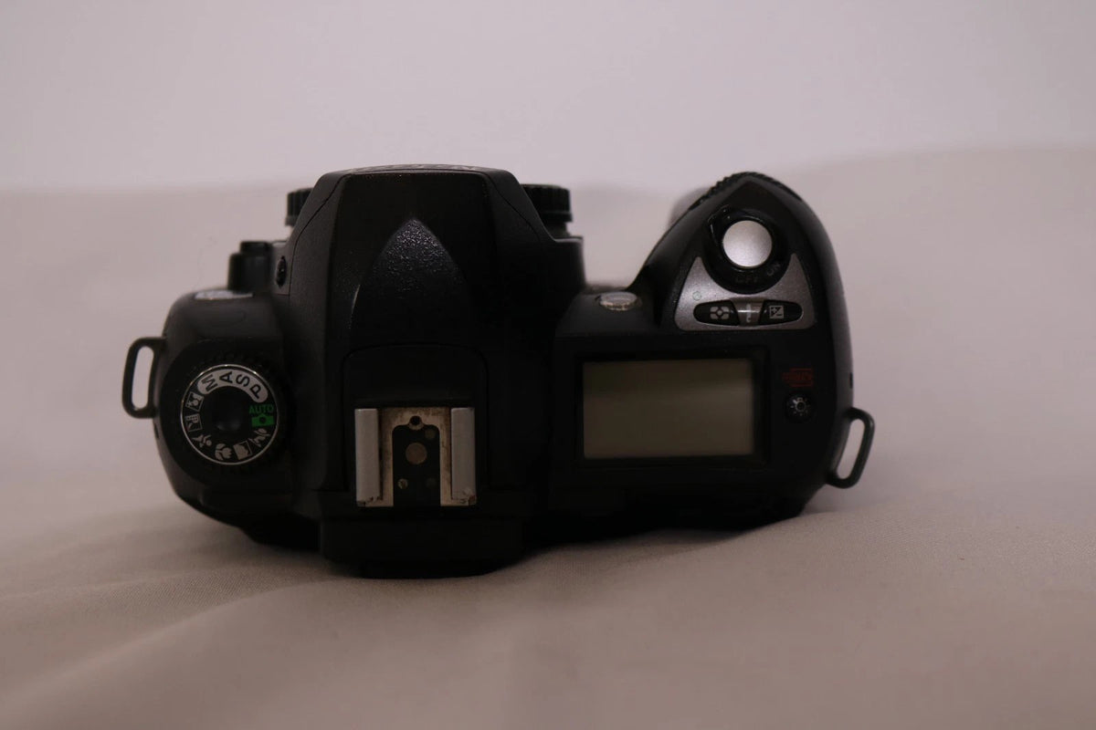 Nikon D70 DSLR Camera (Body Only)
