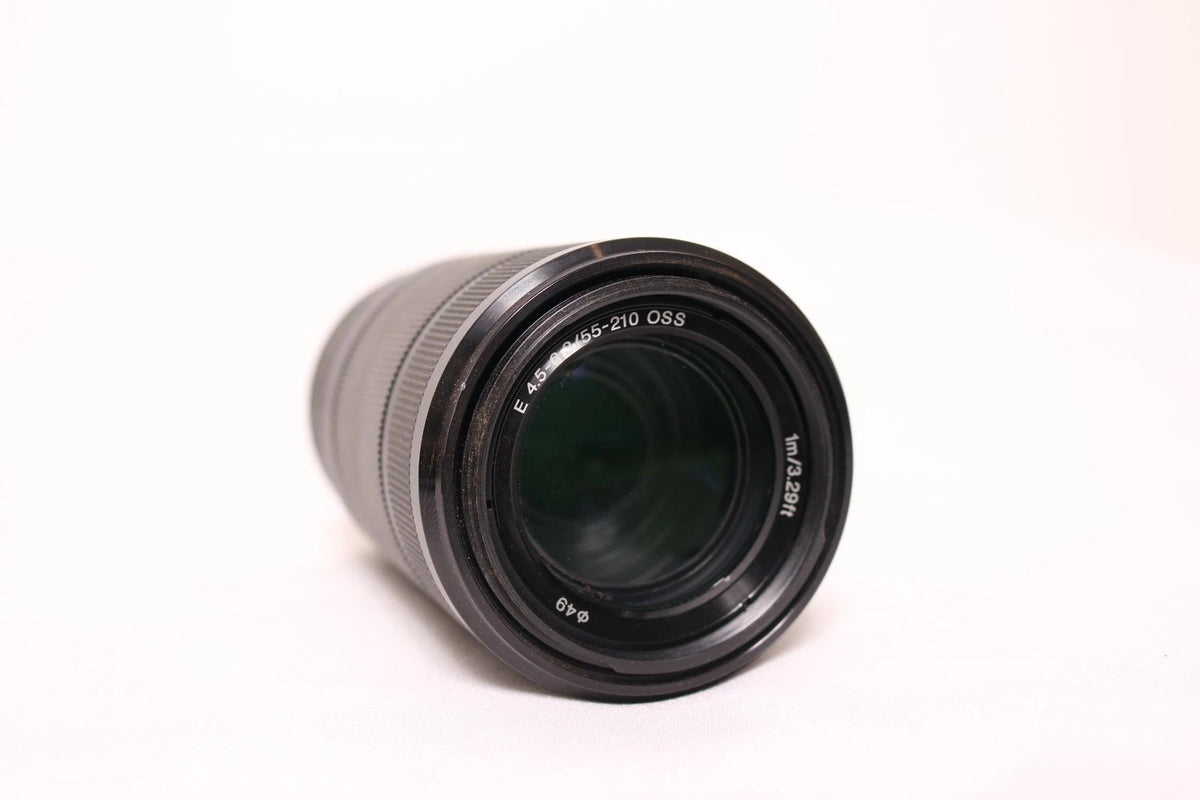 Sony E 55-210mm f/4.5-6.3 OSS Lens