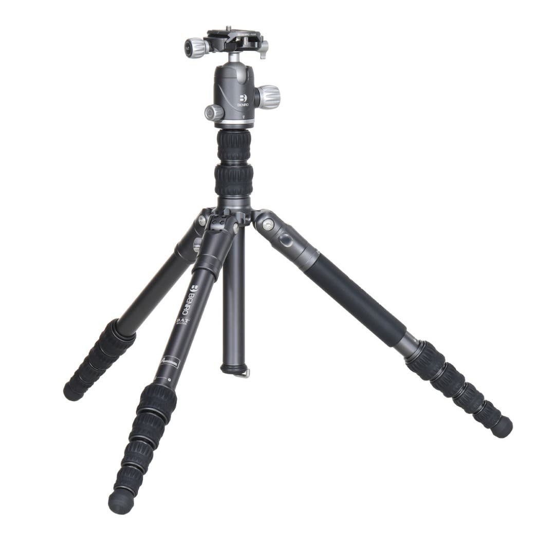 Benro Bat 05A VX20 Ball Head Aluminium 4 Section Photo Tripod Kit