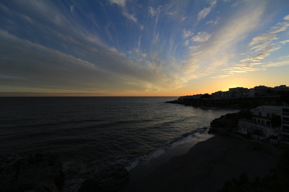 Canon EF-S 10-18mm f/4.5-5.6 IS STM Wide Angle Lens - additional product view