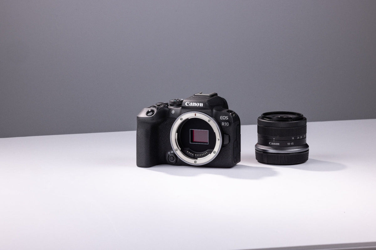Canon EOS R10 Mirrorless Camera Body w/RF-18-45mm f/4.5-6.3 IS STM Lens - additional product view