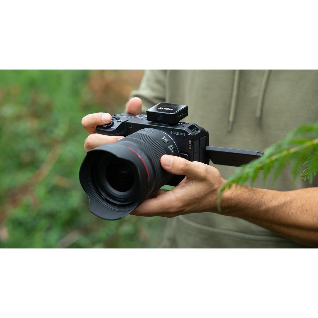 Canon EOS R6 V w/ RF 20-50mm f /4L IS USM PZ Limited Edition w/ RØDE Wireless GO (Gen 3) - additional product view