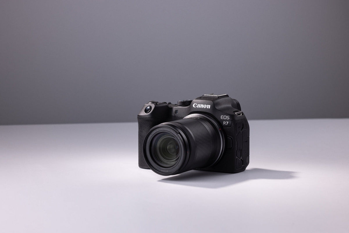 Canon EOS R7 Body w/RF-S 18-150mm f/3.5-6.3 IS STM Lens Mirrorless Camera - additional product view