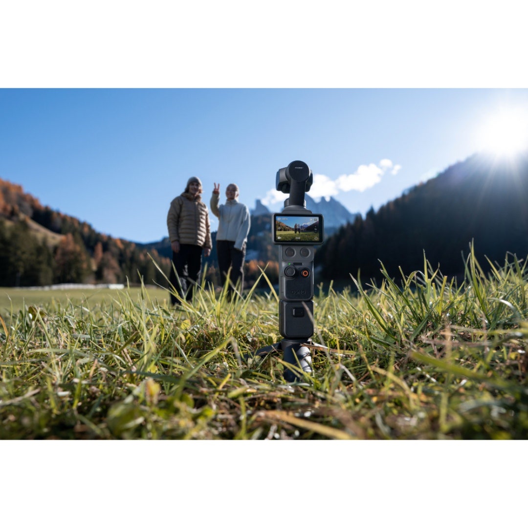DJI Osmo Pocket 4 Camera/Gimbal Creator Combo - additional product view