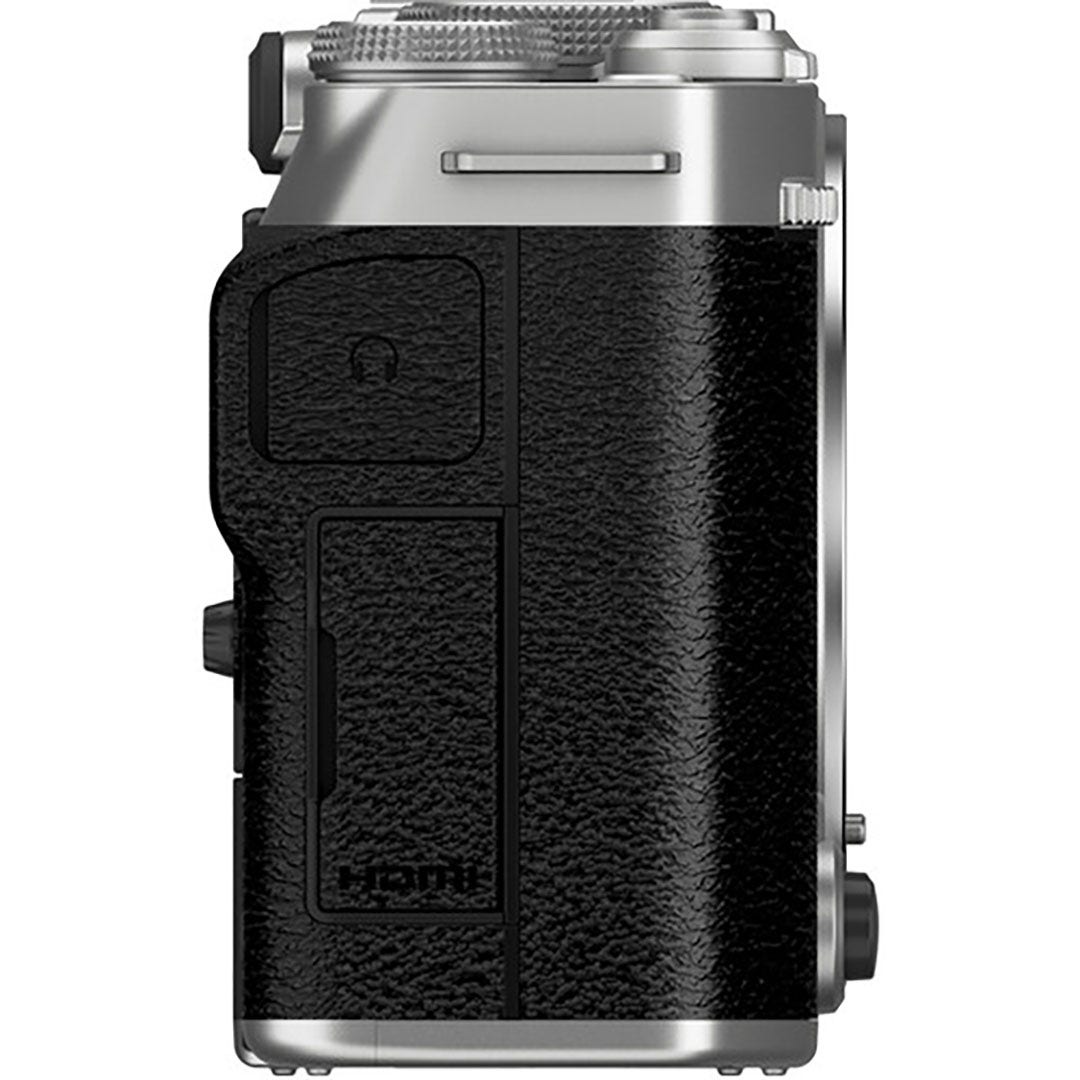 FujiFilm X-M5 Silver w/XC15-45 mm Lens Compact System Camera - additional product view