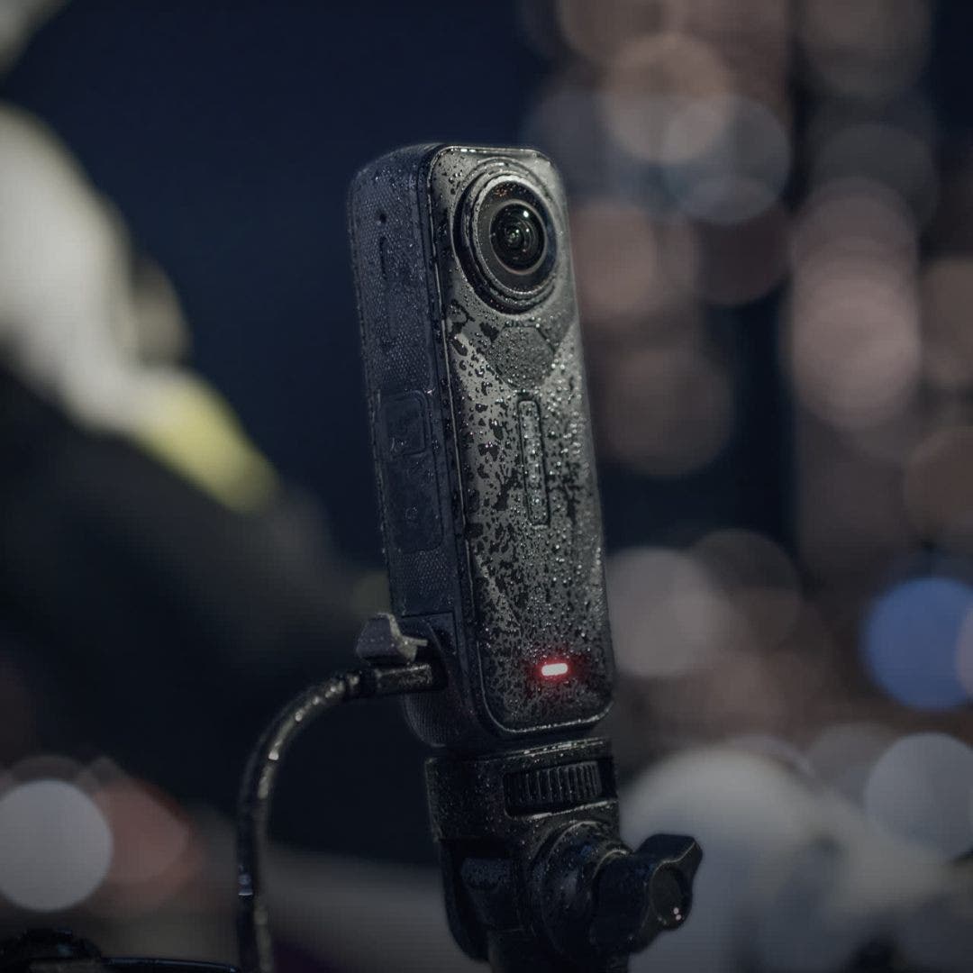 Insta360 X5 All-Weather USB Charging Cover - additional product view