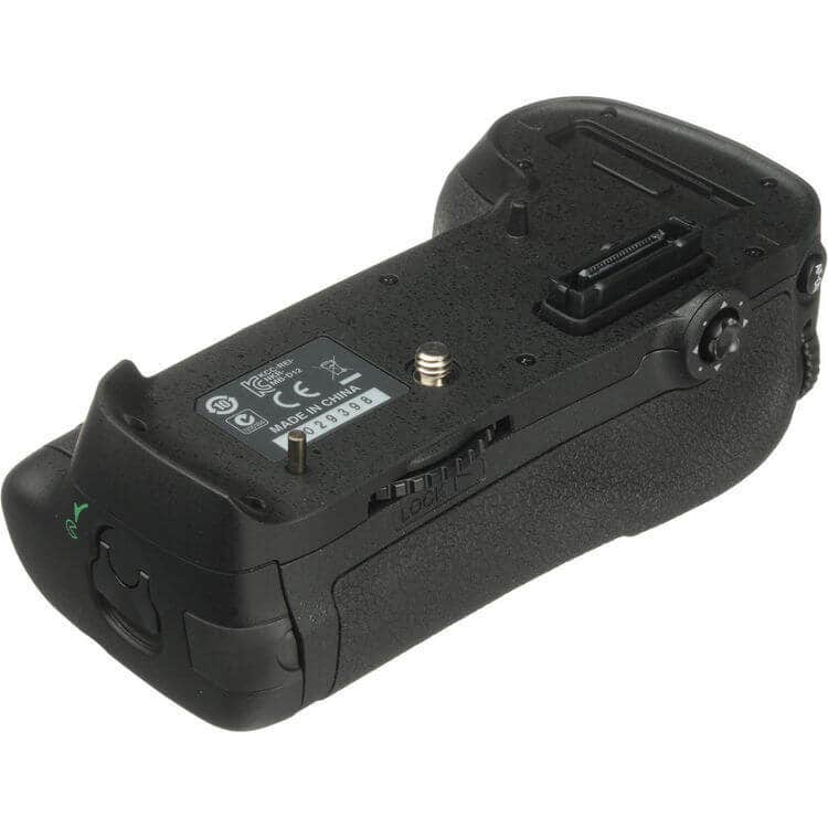 Nikon MB-D12 Multi Power Battery Grip - additional product view