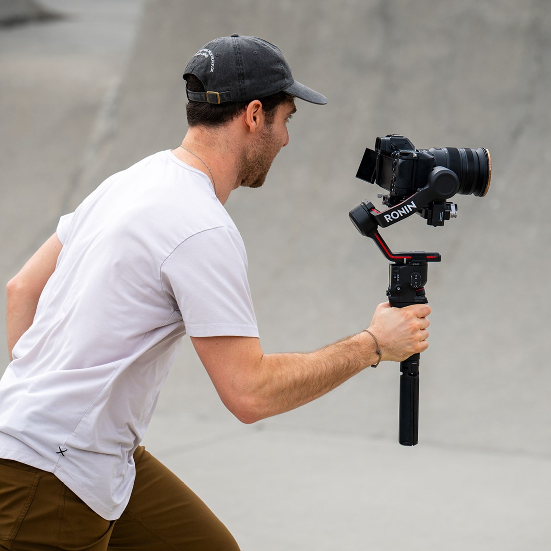 Nikon Z 6III w/Nikkor Z 24-70 f/4 S Lens Full Frame Mirrorless Camera - additional product view