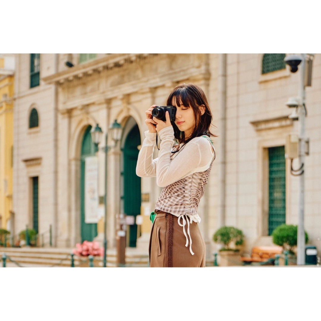 Panasonic LUMIX L10 - Black Premium Compact Camera - additional product view