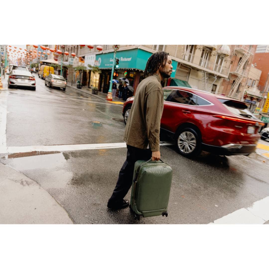 Peak Design Roller Pro Carry-On Sage - additional product view