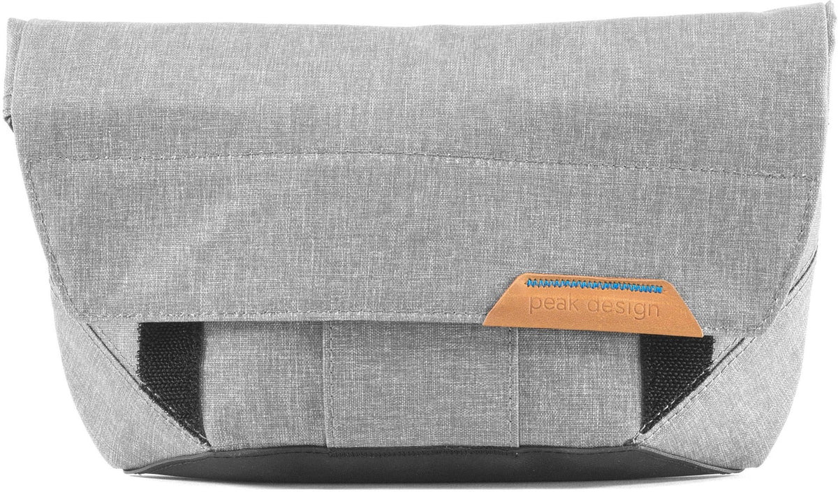 Peak Design The Field Pouch in Ash