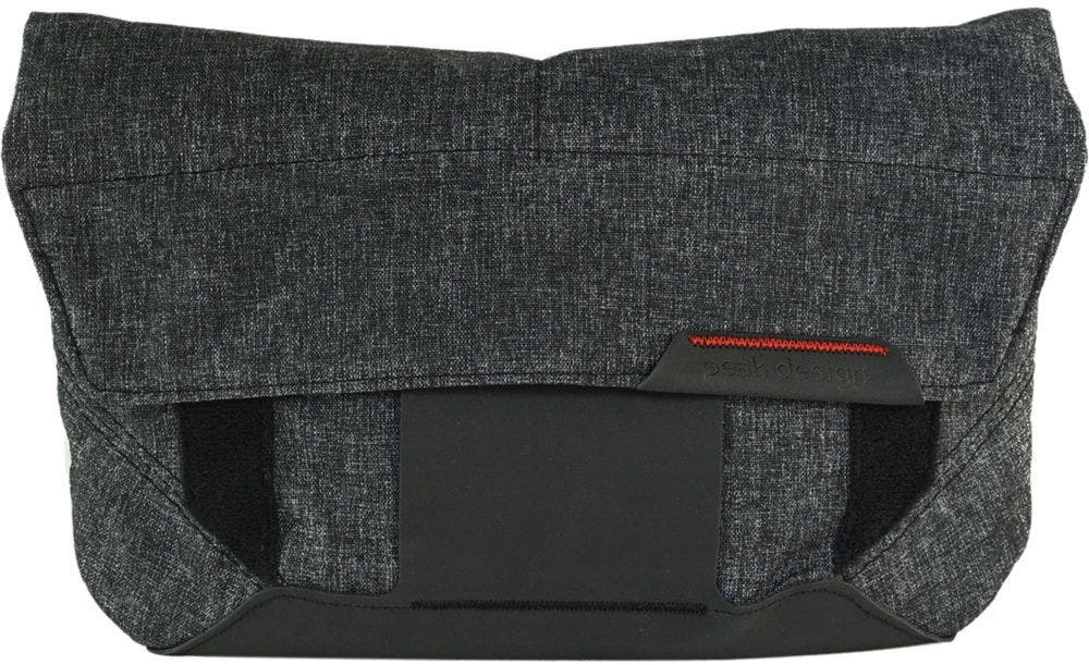 Peak Design The Field Pouch in Charcoal
