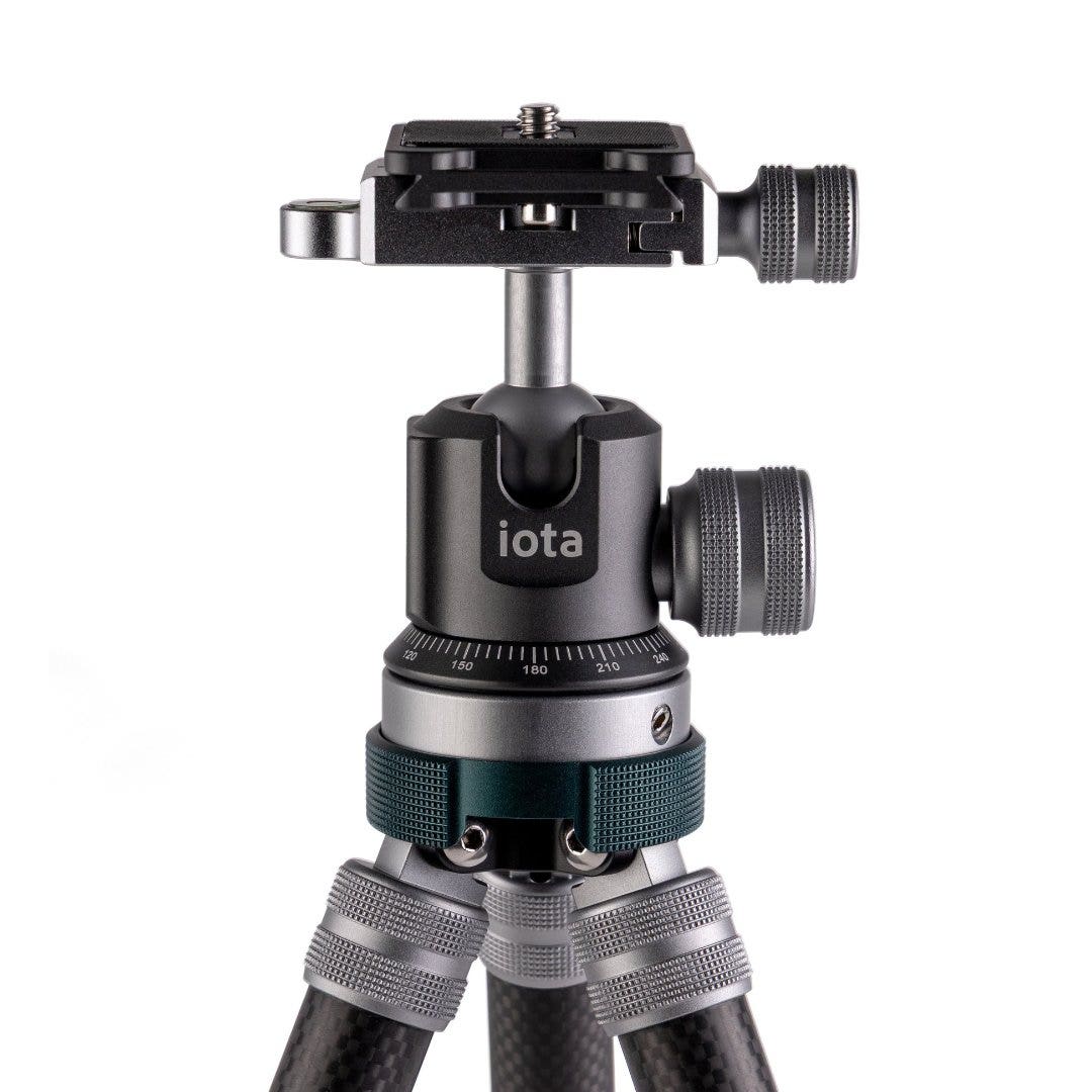 Promaster iota 219 Ultralightweight Tabletop Tripod Kit - Carbon Fiber - additional product view