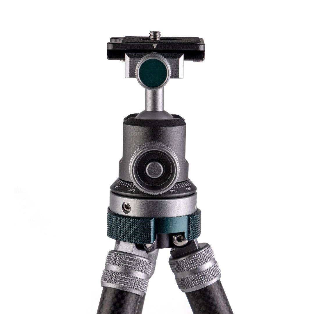 Promaster iota 219 Ultralightweight Tabletop Tripod Kit - Carbon Fiber - additional product view