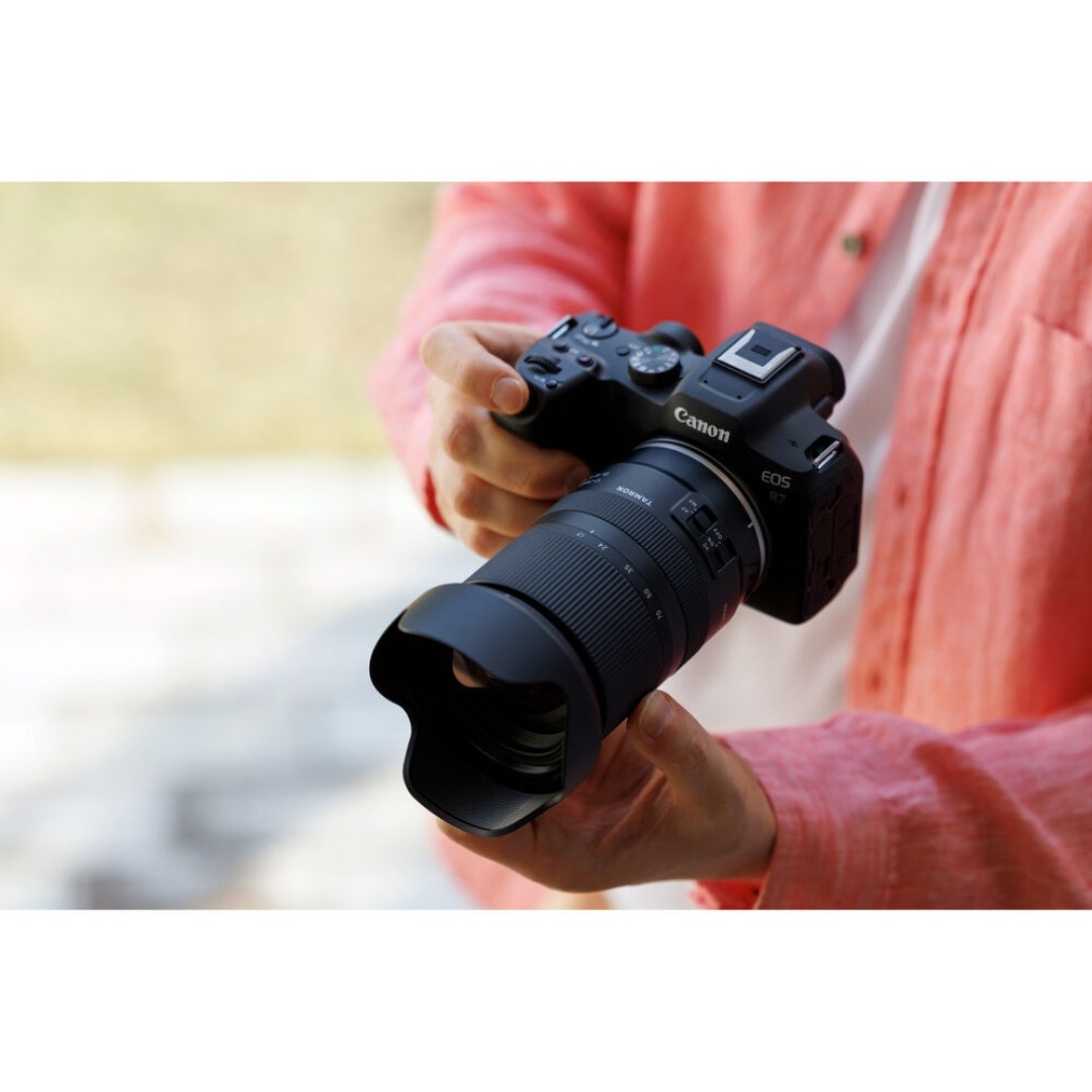 Tamron 17-70mm F/2.8 Di III-A VC RXD Lens - Canon RF (APS-C) - additional product view