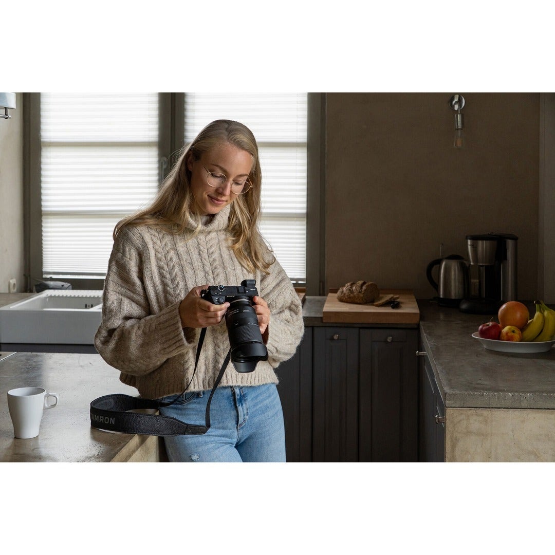Tamron 18-300mm F/3.5-6.3 Di III-A VC VXD for Canon RF BONUS 64GB SD Card & Bag - additional product view
