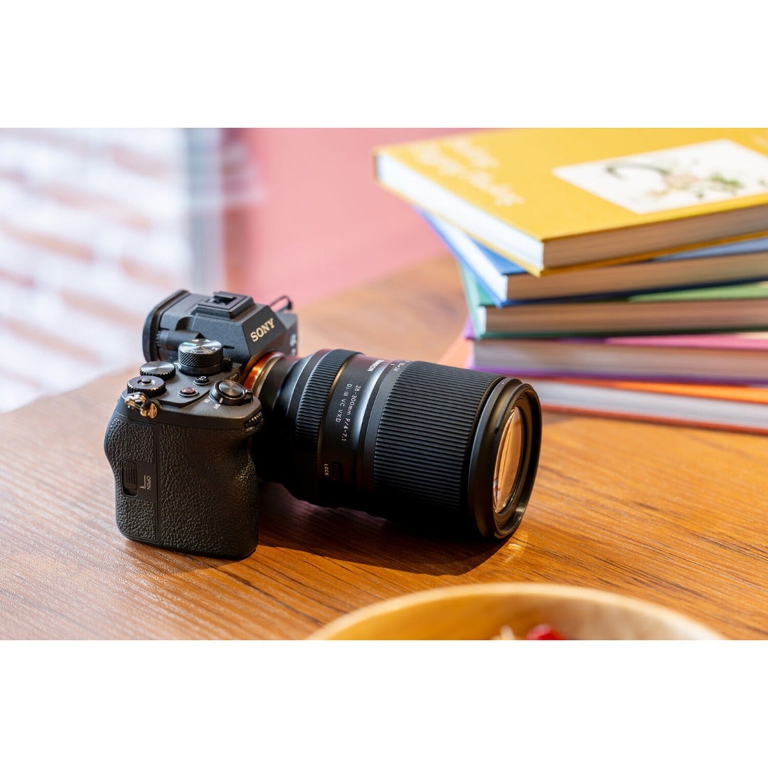 Tamron 28-300mm f/4-7.1 Di III VC VXD Lens for Sony BONUS 64GB SD Card & Bag - additional product view