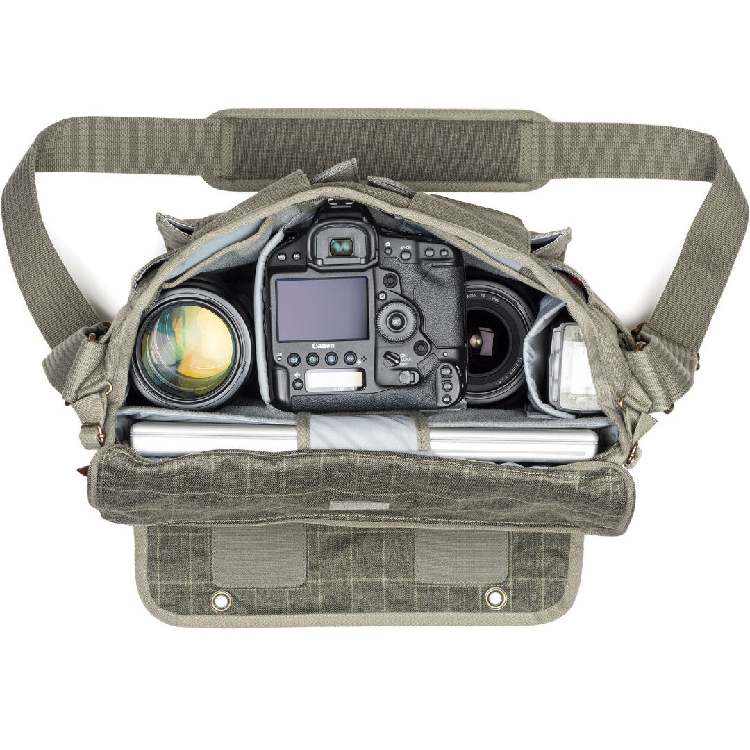 Think Tank Retrospective 30 V2.0, Black Shoulder Bag - additional product view