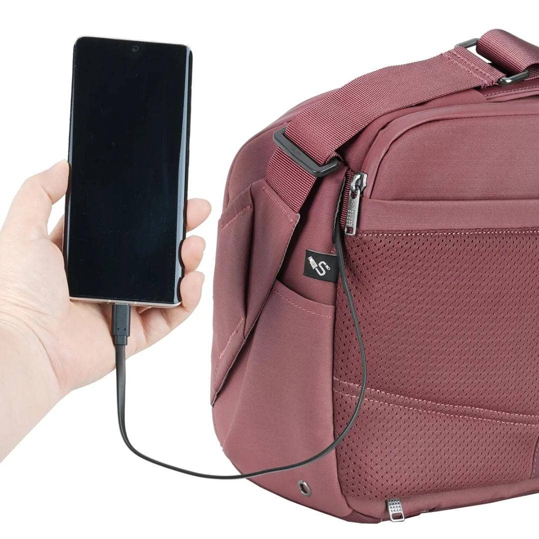 Vanguard VEO Metro S9L Shoulder Bag Magenta - additional product view