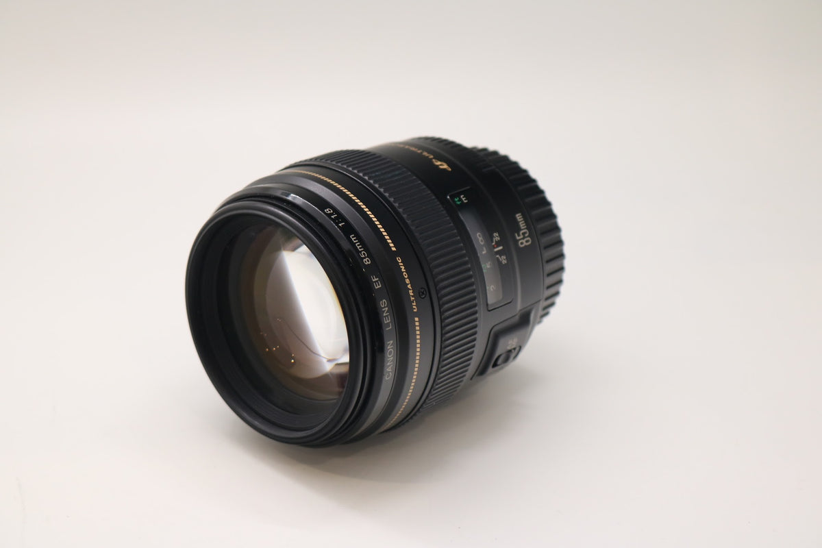 Canon EF 85mm f/1.8 USM Lens