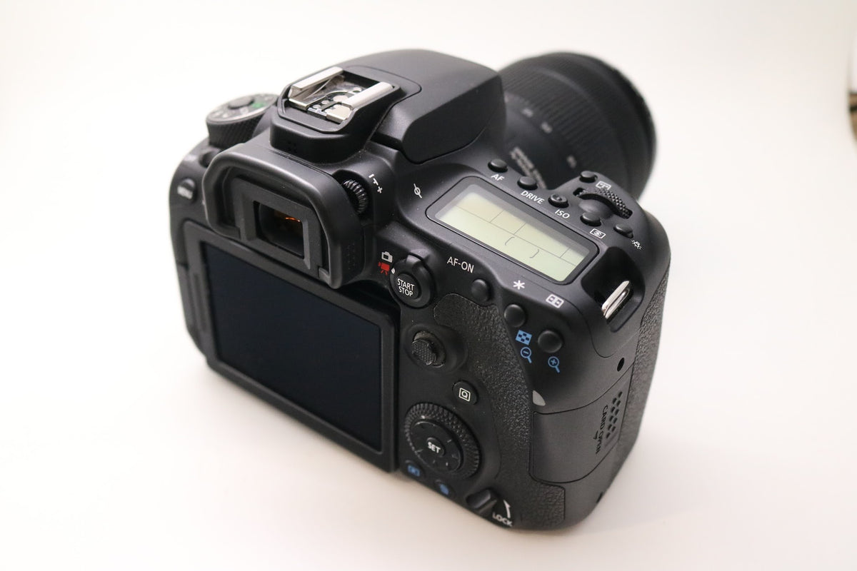 Canon EOS 90D DSLR Camera with EF-S 18-135mm Lens