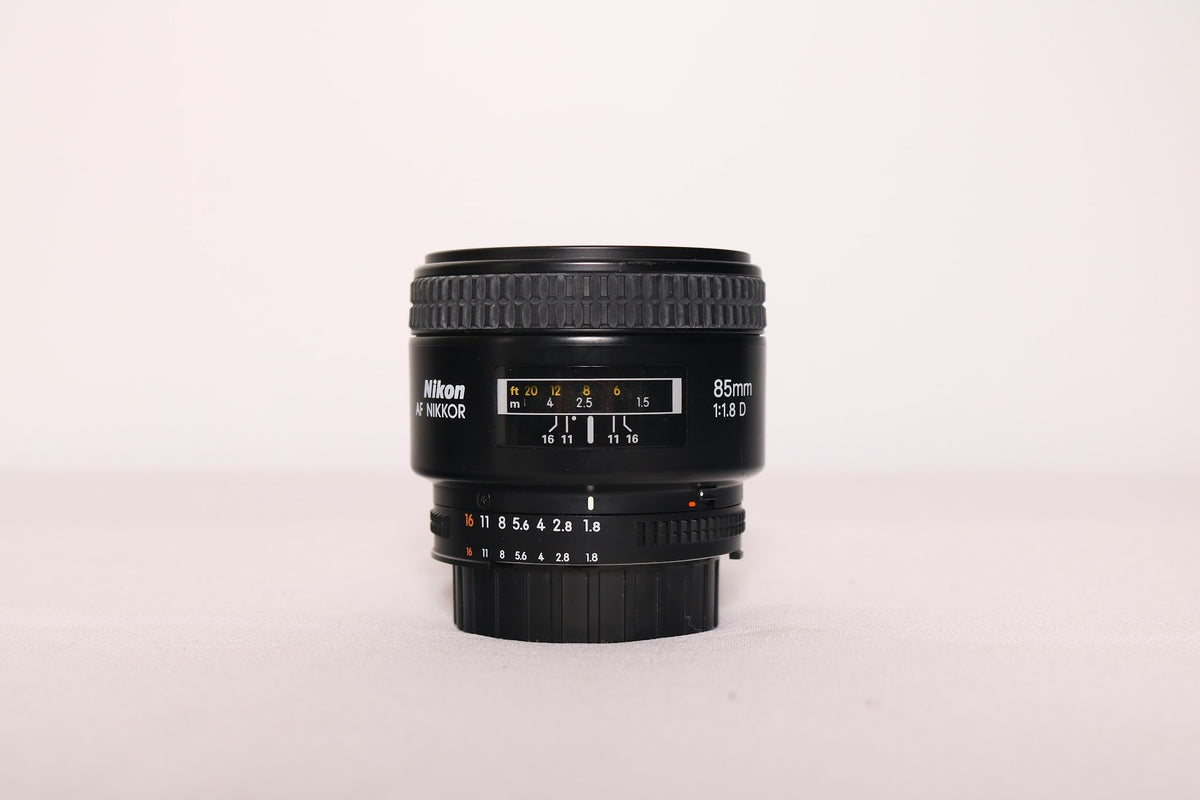 Nikon AF NIKKOR 85mm f/1.8D Lens