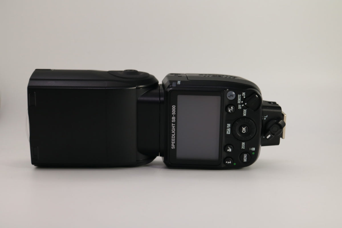 Nikon Speedlight SB-5000 Flash