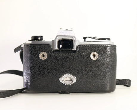 Asahi Pentax Spotmatic SP 35mm Film Camera with Takumar 50mm f/1.4 Lens