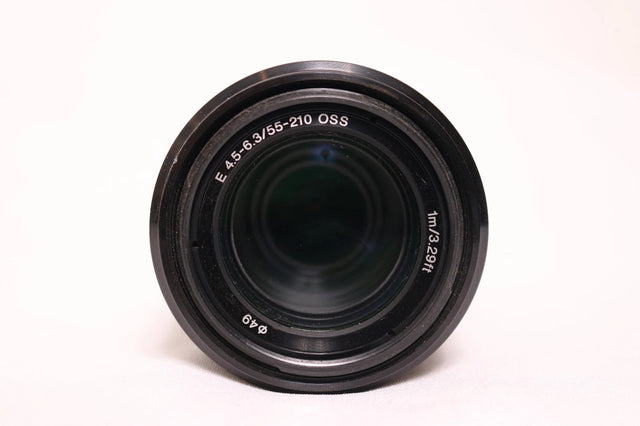 Sony E 55-210mm f/4.5-6.3 OSS Lens