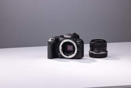 Canon EOS R10 Mirrorless Camera Body w/RF-18-45mm f/4.5-6.3 IS STM Lens - additional product view
