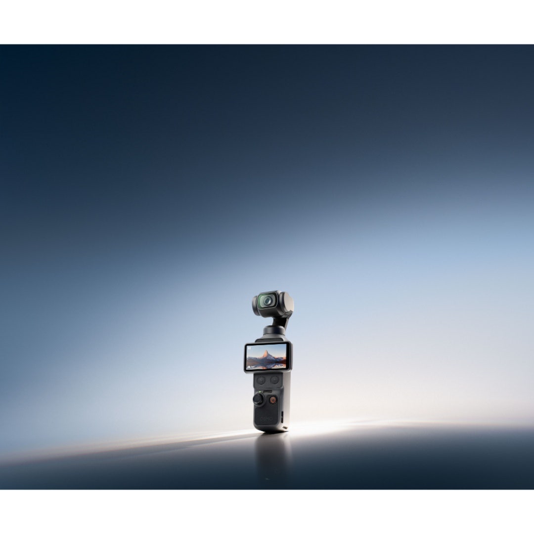DJI Osmo Pocket 4 Camera/Gimbal Creator Combo - additional product view