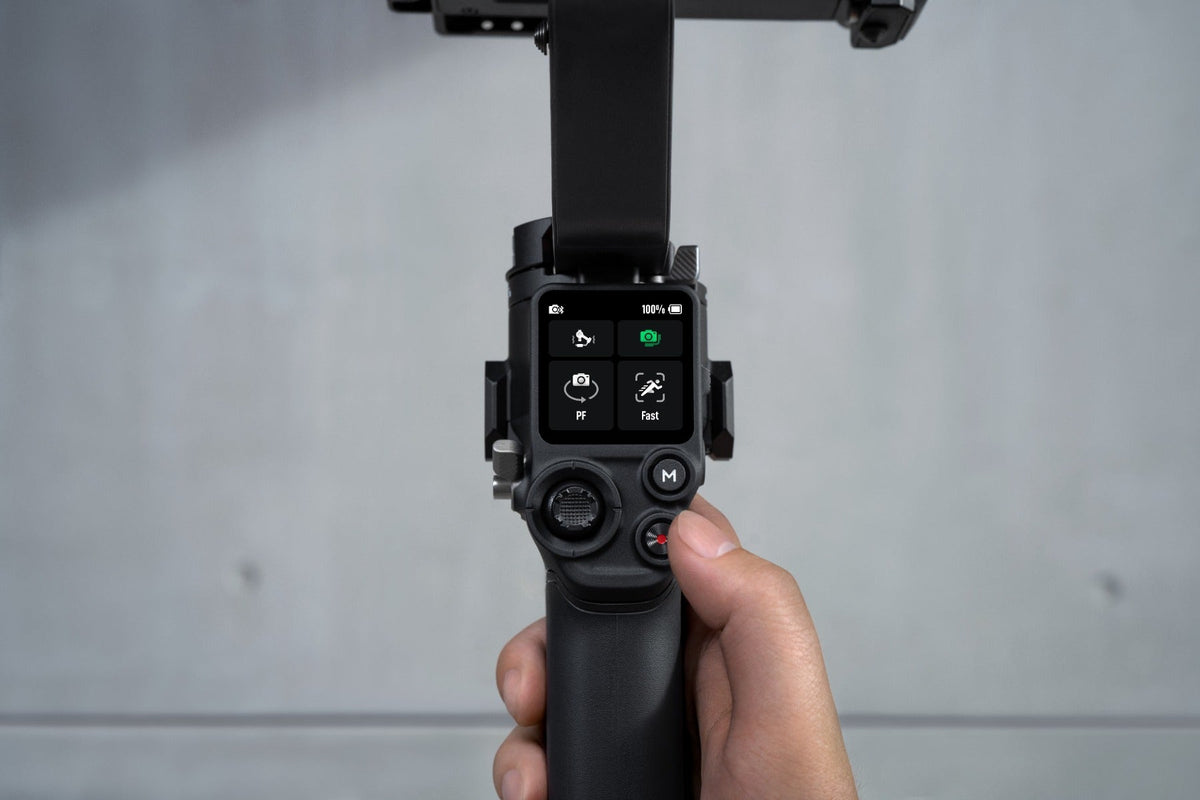 DJI RS 3 Combo Gimbal Stabilizer - payload tested 3kg - additional product view