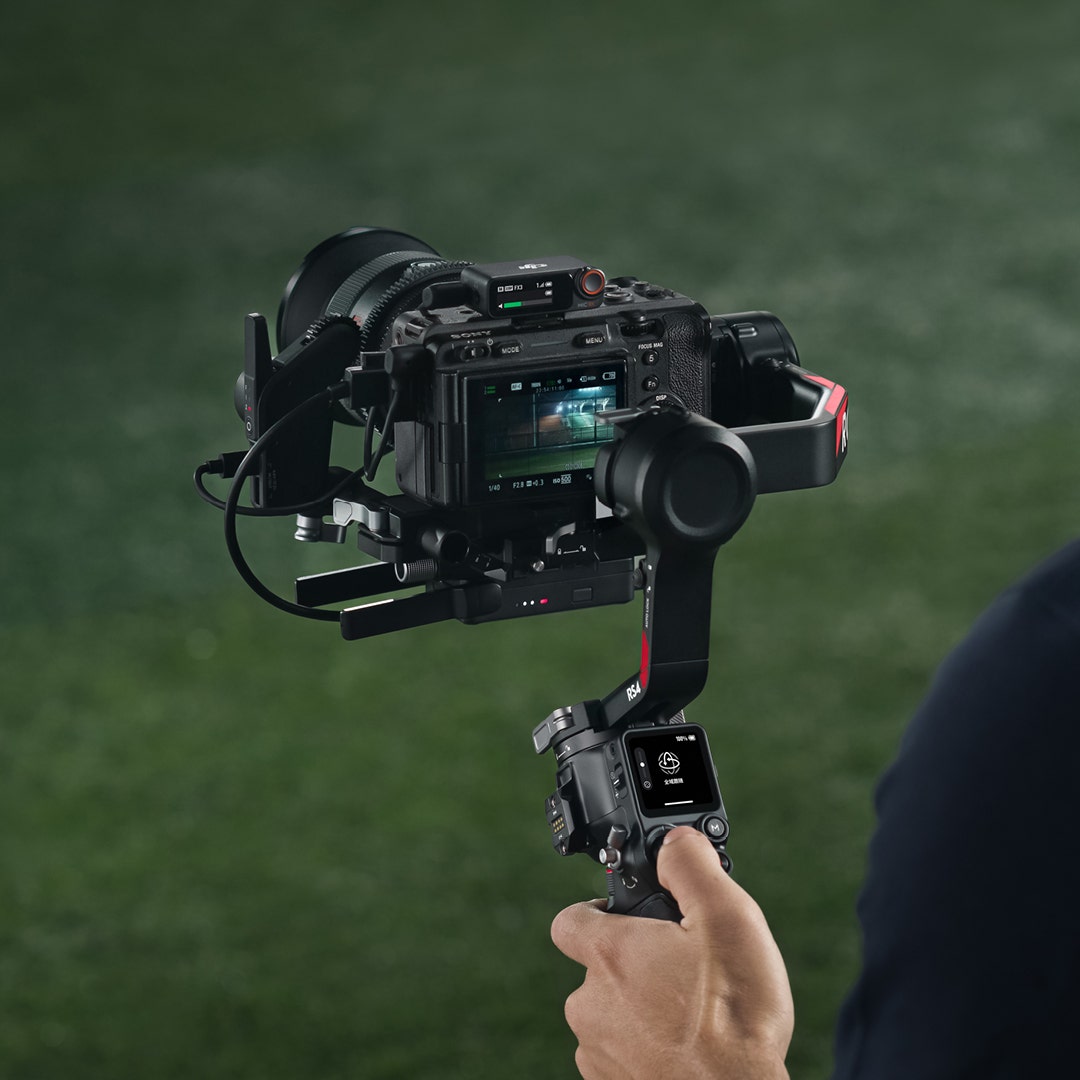 DJI RS 4 Combo Gimbal Stabiliser - additional product view