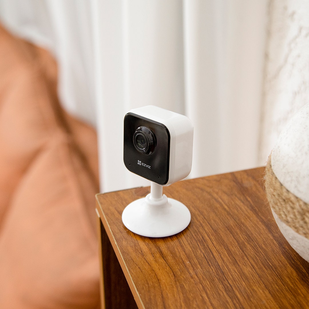 EZVIZ H1C 2MP Indoor Smart Wifi Camera - additional product view