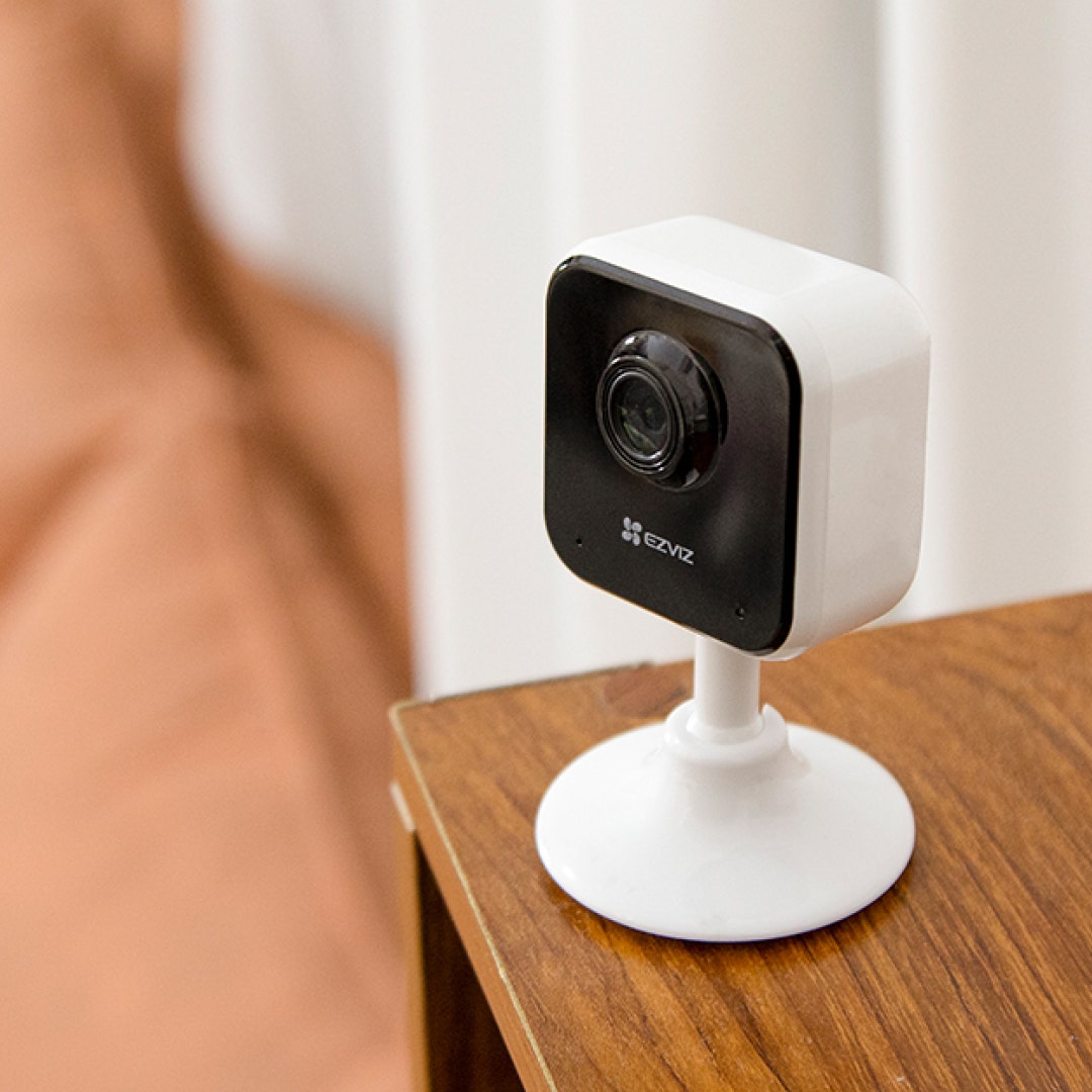 EZVIZ H1C 2MP Indoor Smart Wifi Camera - additional product view