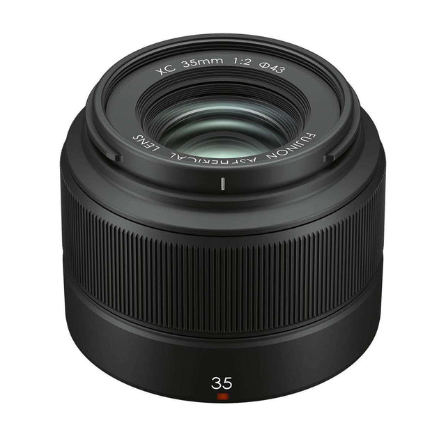 FujiFilm XC35mm f/2 standard prime lens