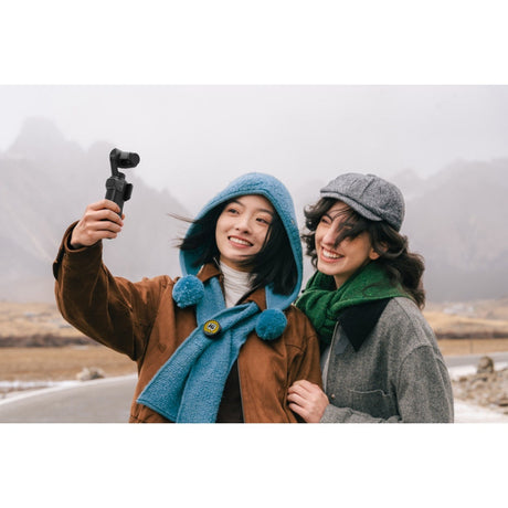 Insta360 Luna Ultra Gimbal Camera - Creator Bundle Cosmic Black - additional product view