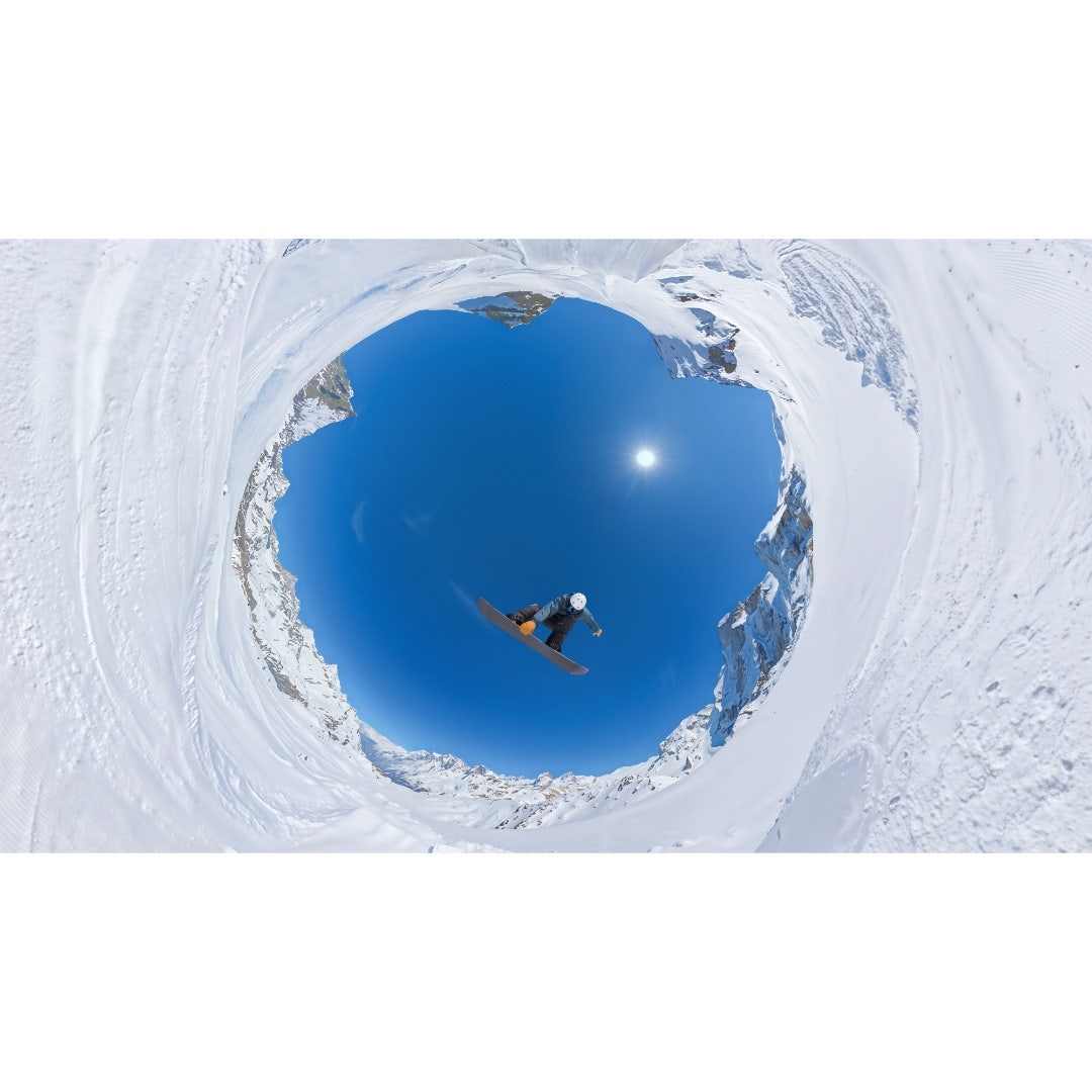 Insta360 X6 Camera Standard Bundle - Arctic White - additional product view