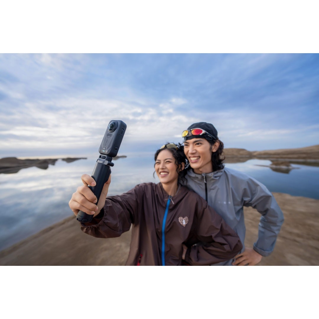 Insta360 X6 Camera Standard Bundle -Midnight Black - additional product view
