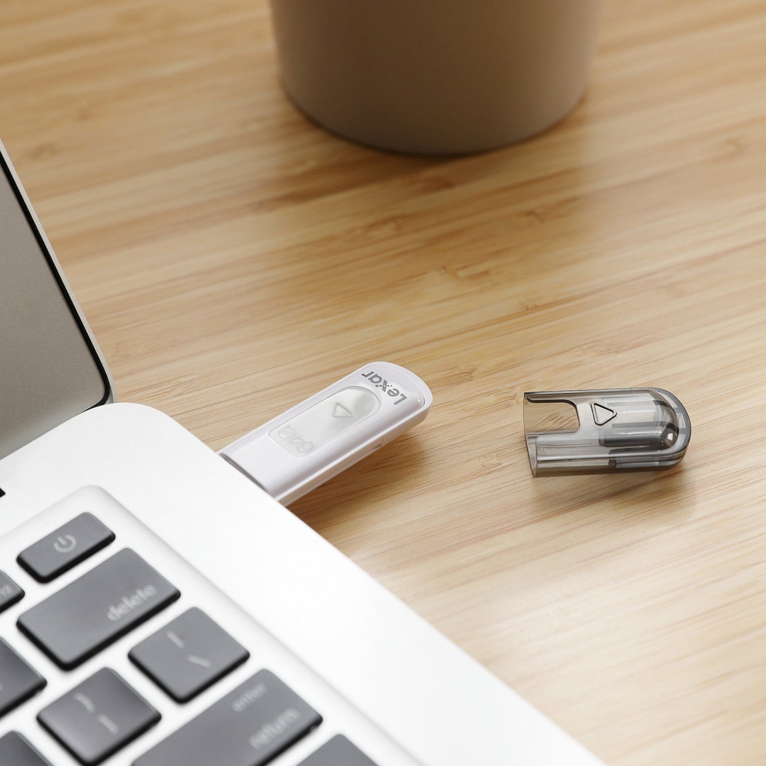 Lexar JumpDrive V100 64GB USB 3.0 Flash Drive - additional product view