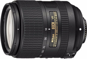 Nikon AF-S DX 18-300mm f3.5-6.3G ED VR lens