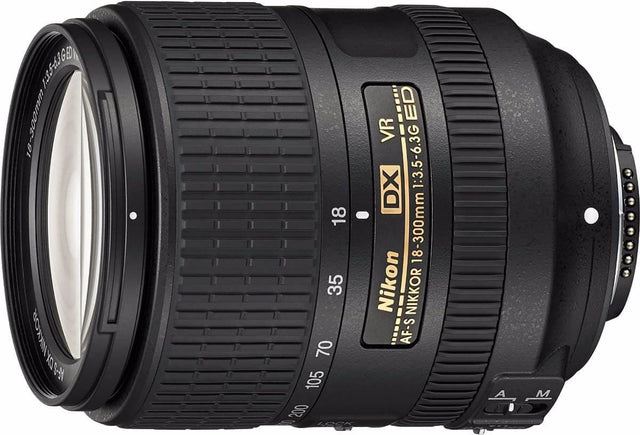 Nikon AF-S DX 18-300mm f3.5-6.3G ED VR lens