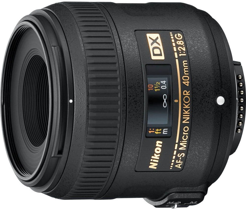 Nikon AF-S DX 40mm f/2.8G Micro lens