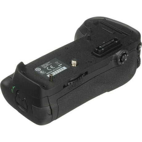 Nikon MB-D12 Multi Power Battery Grip - additional product view