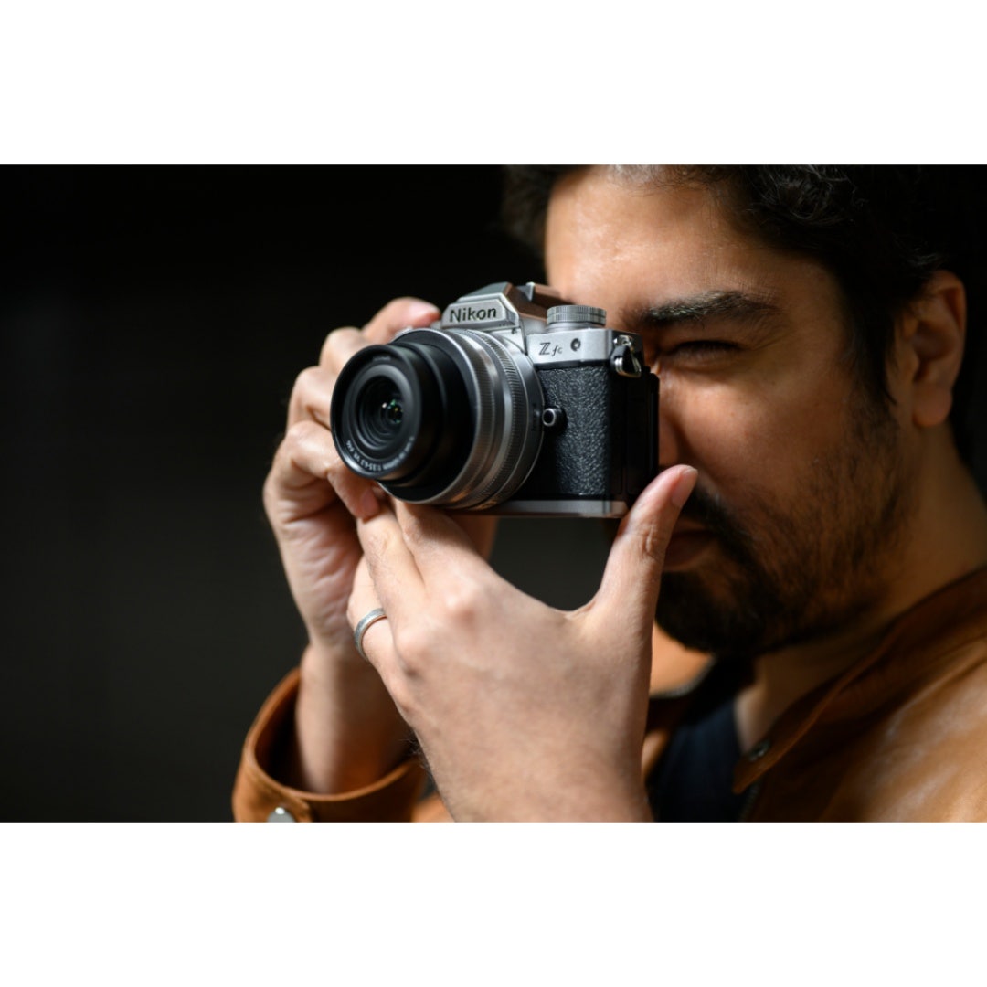 Nikon Z fc Black w/Nikkor Z 16 -50mm VR & Z 50-250mm VR Lens BONUS 64GB SD Card,Bag&Tripod - additional product view