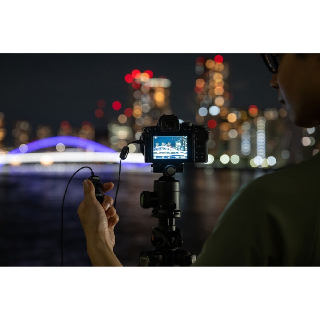 Nikon Z50II with NIKKOR Z DX 18-140mm f/3.5-6.3 VR w/BONUS 64GB SD Card & Bag - additional product view