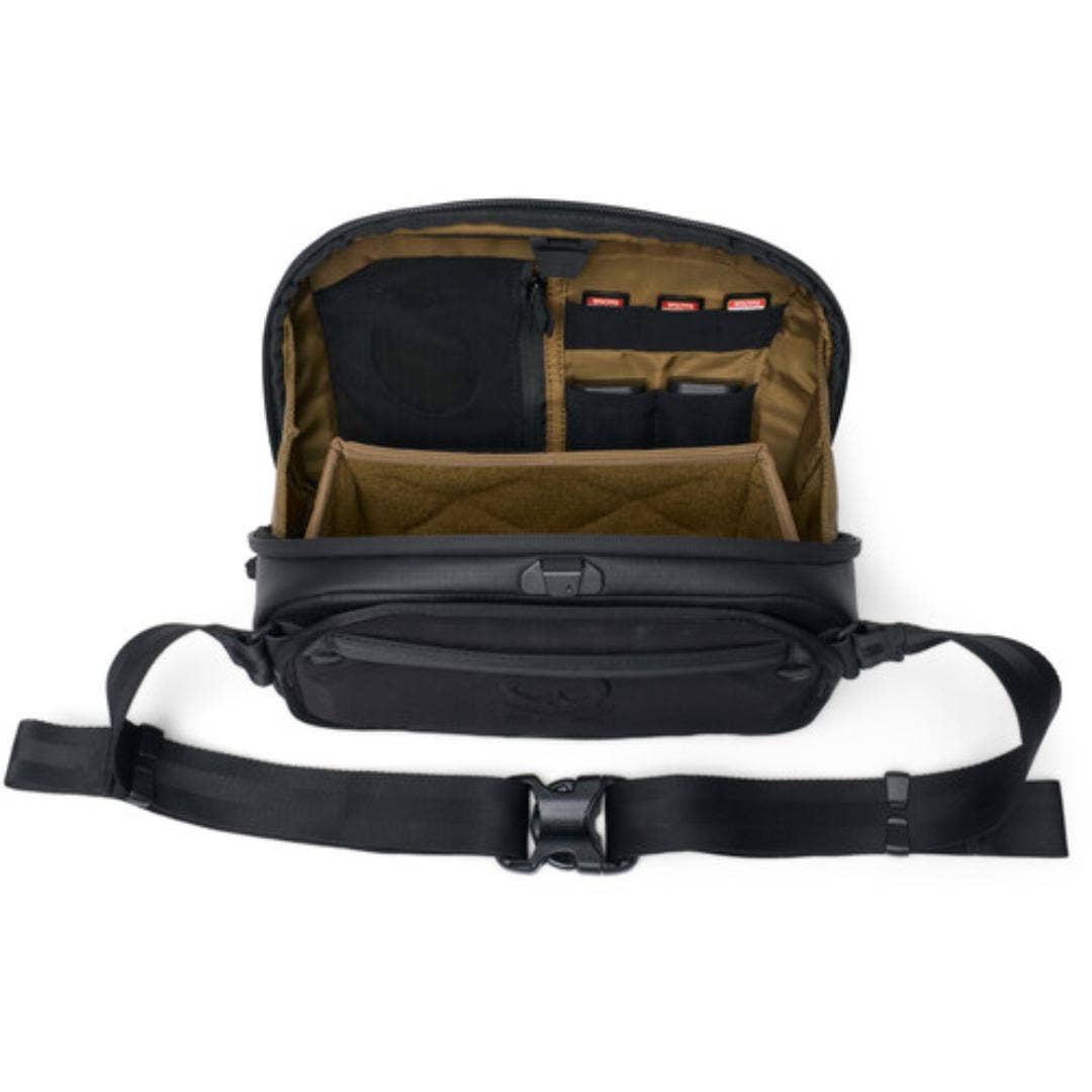 Nomatic McKinnon Camera Messenger 13L - Black - additional product view