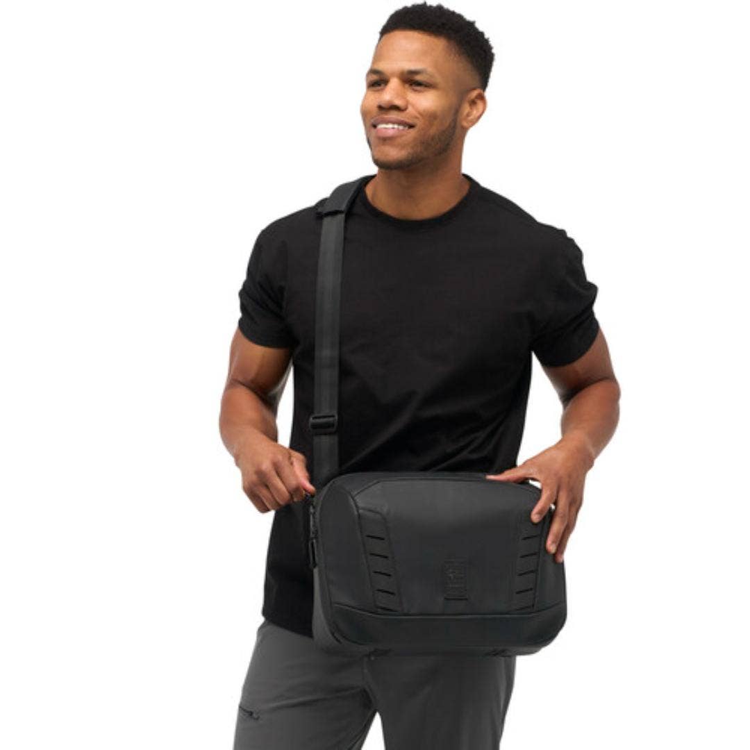 Nomatic McKinnon Camera Messenger 13L - Black - additional product view