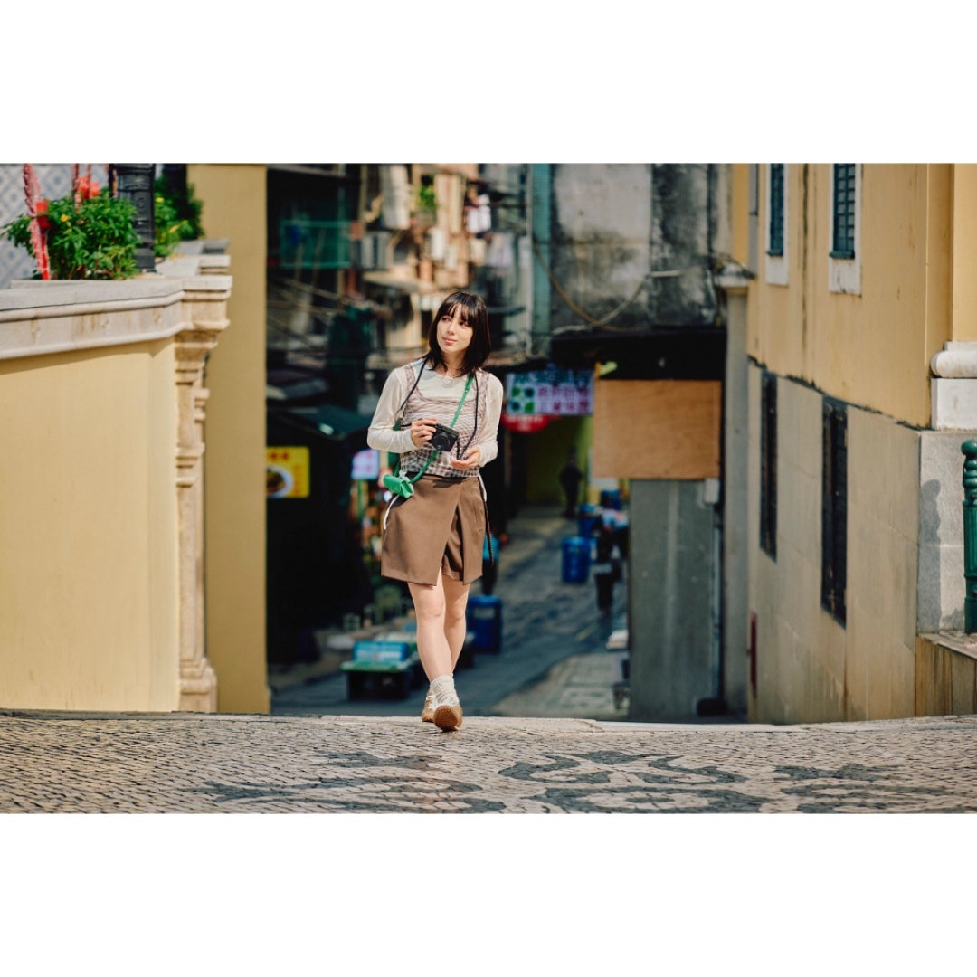 Panasonic LUMIX L10 - Black Premium Compact Camera - additional product view